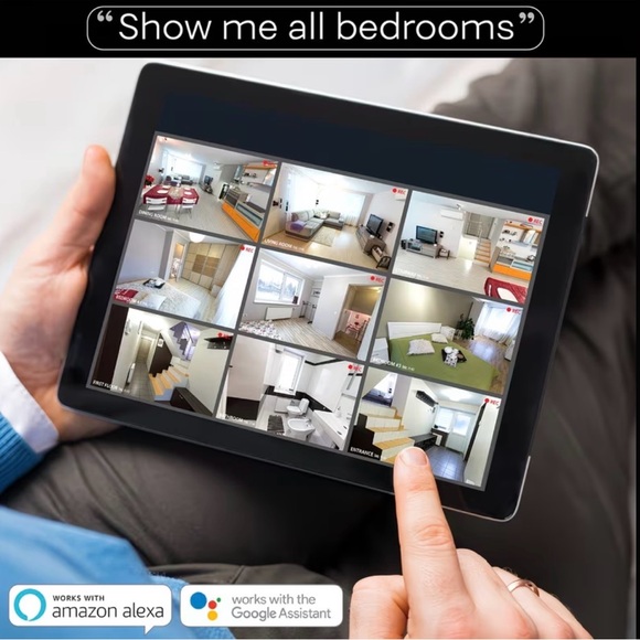 Compact Black Mini Camera with USB Cable - Picture 4 of 6